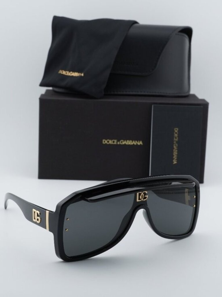 Dolce & Gabbana Dg6205 501/87 Square Sunglasses - Black/Grey